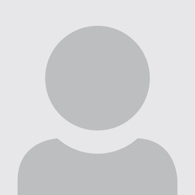 head shot of Robin Johnston